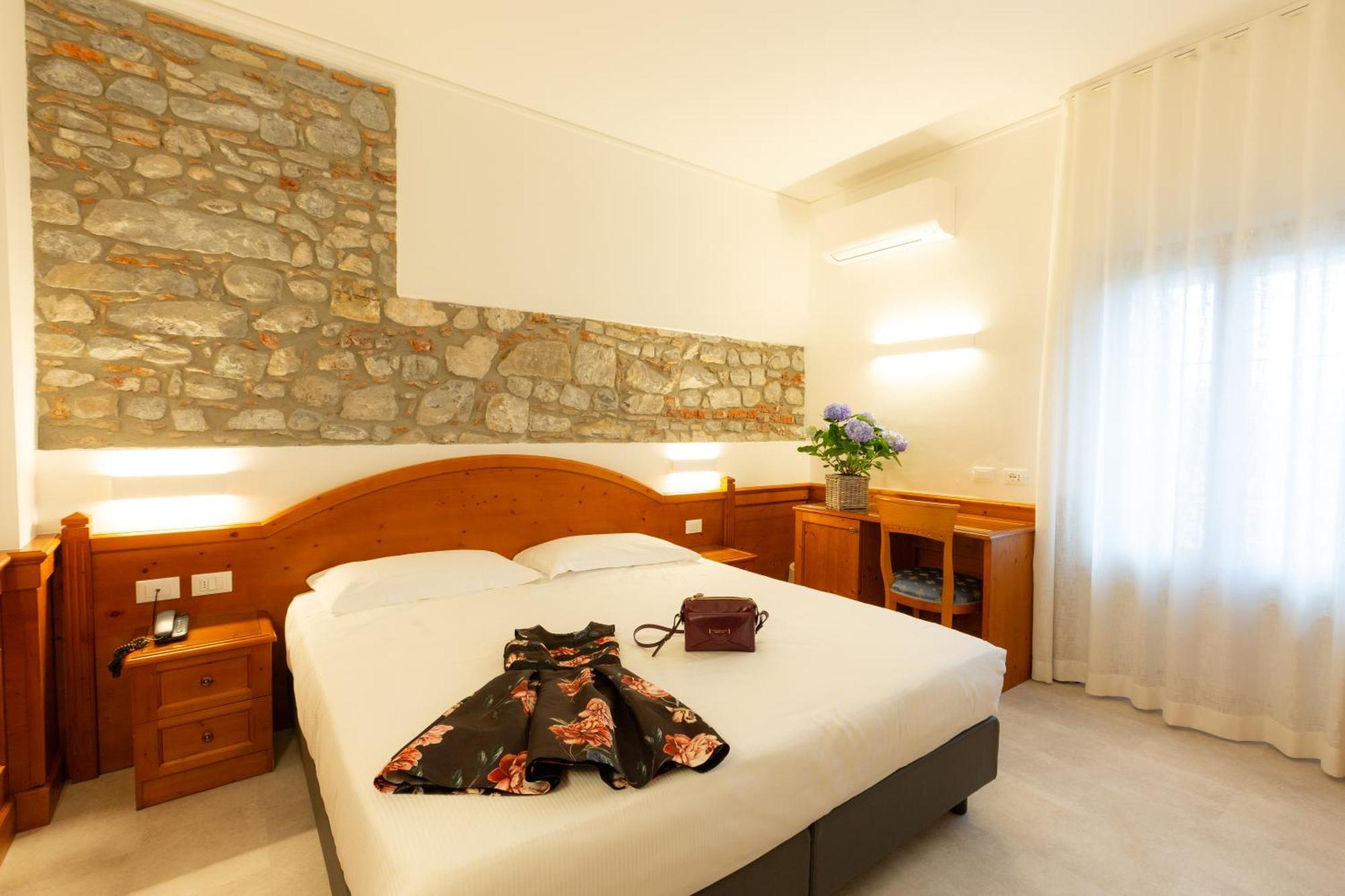 Hotel Locanda Al Pomo D'Oro Cividale del Friuli Екстериор снимка