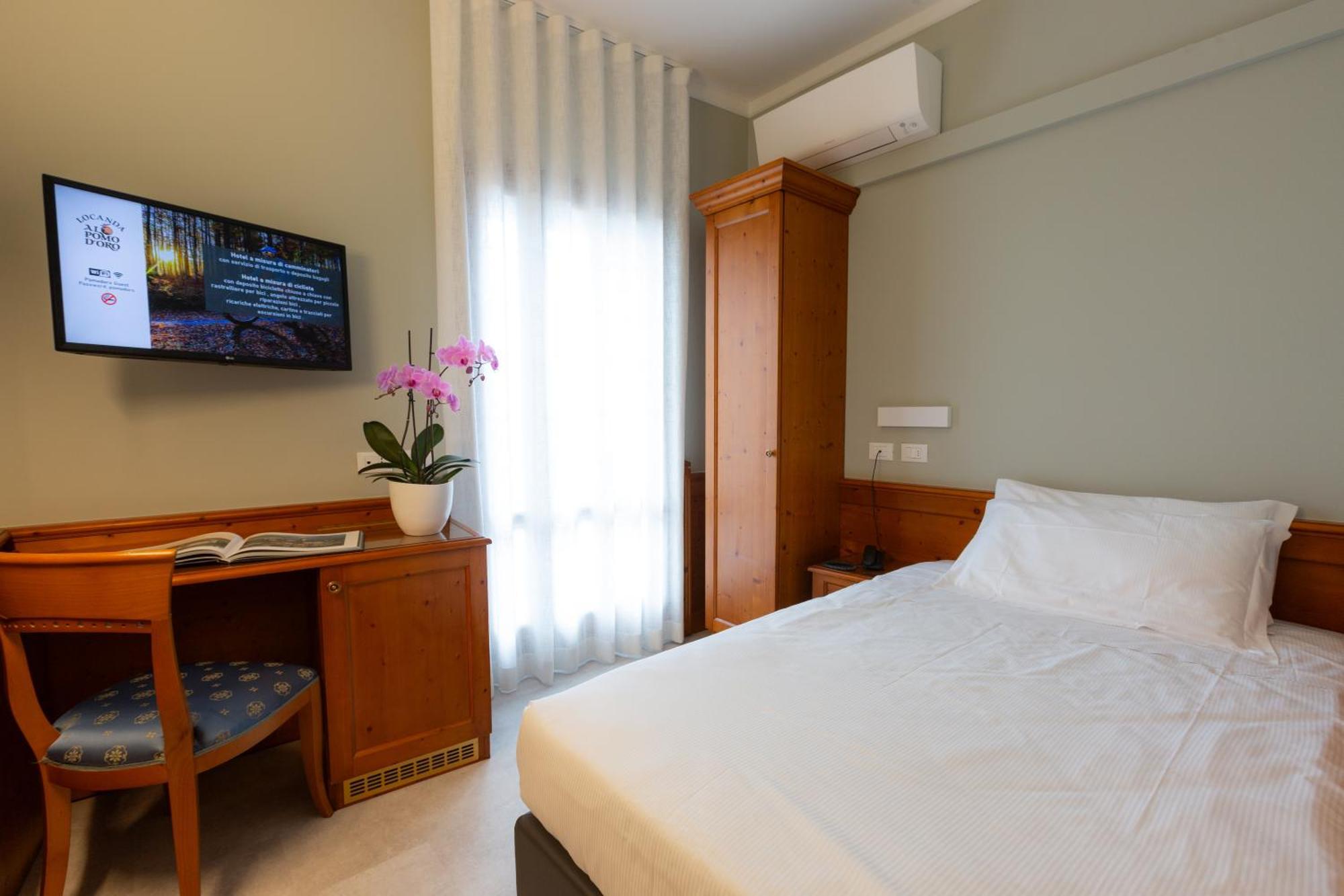 Hotel Locanda Al Pomo D'Oro Cividale del Friuli Екстериор снимка